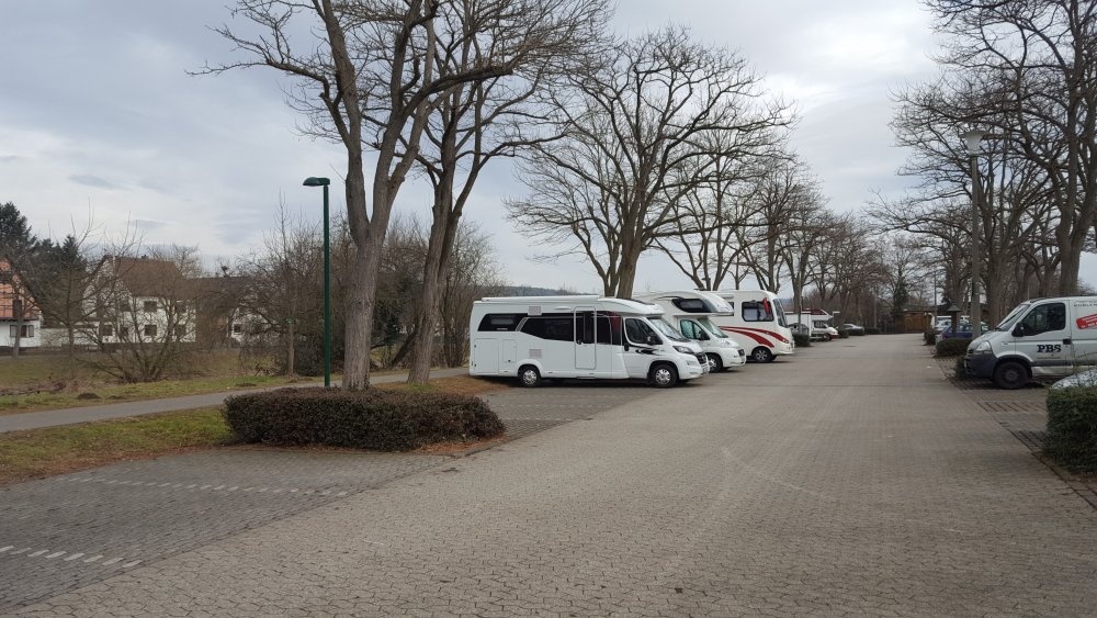 Stellplatz Bachem Bad Neuenahr-Ahrweiler — Camperplaats in Bad Neuenahr-Ahrweiler