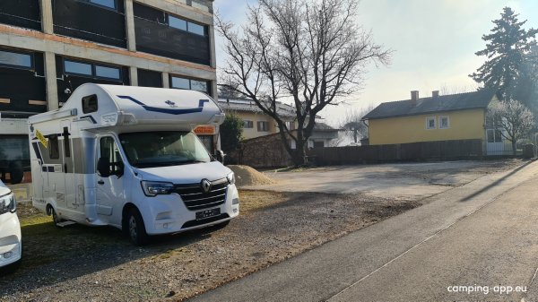 Wohnmobil Stellplatz City of Graz — Photo 4