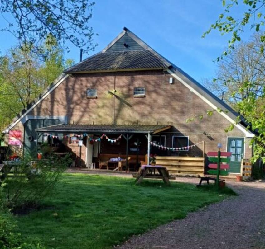 Puur Natuurljik Camping — Campingplads in Zwiggelte