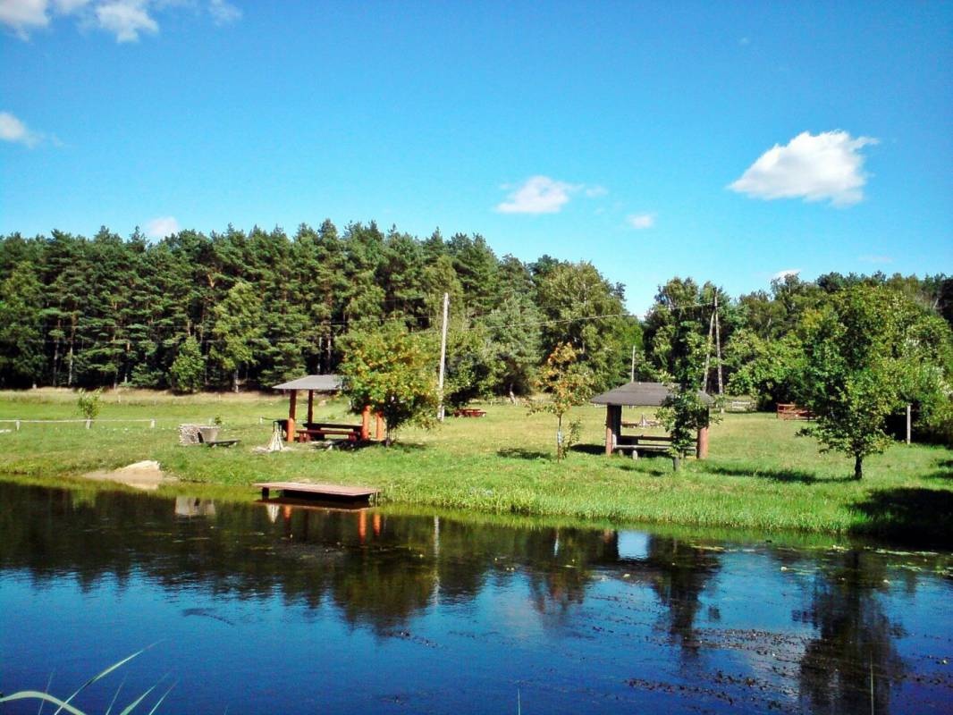 U Grzeska. Pole Biwakowe  (Campingplatz — Campingplass in Prostynia