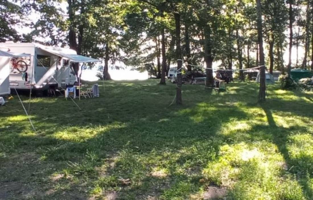 Leśna Marina — Kemping in Siecino