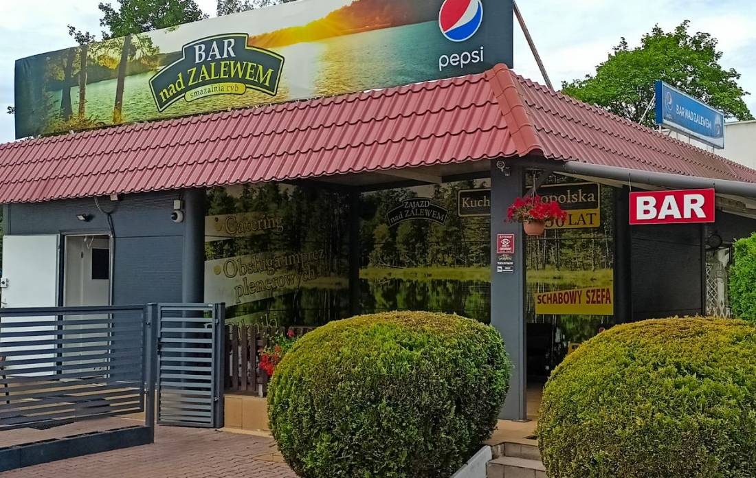 Bar Nad Zalewem — Kamp yeri in Piła