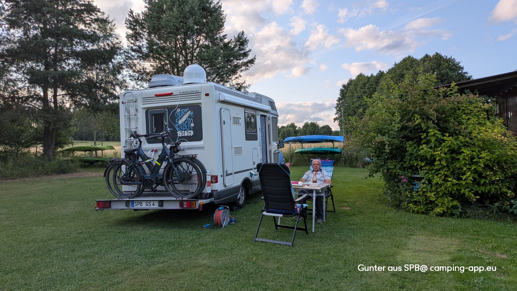 Pole biwakowo-kamperowe  — Campingplats in Plytnica 