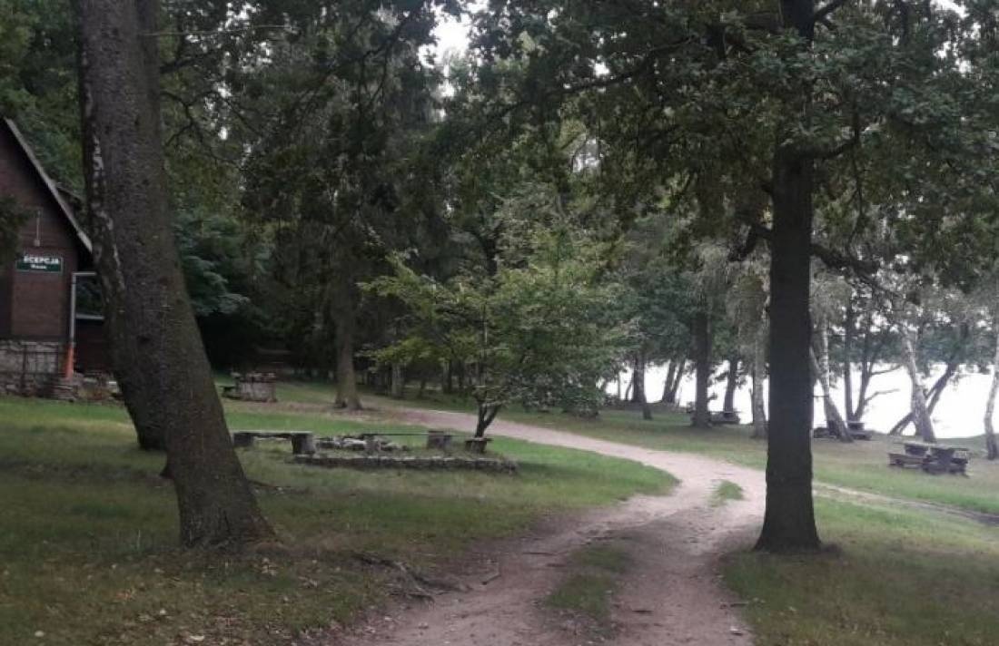 Country DUDEK — Kamp yeri in Gądno