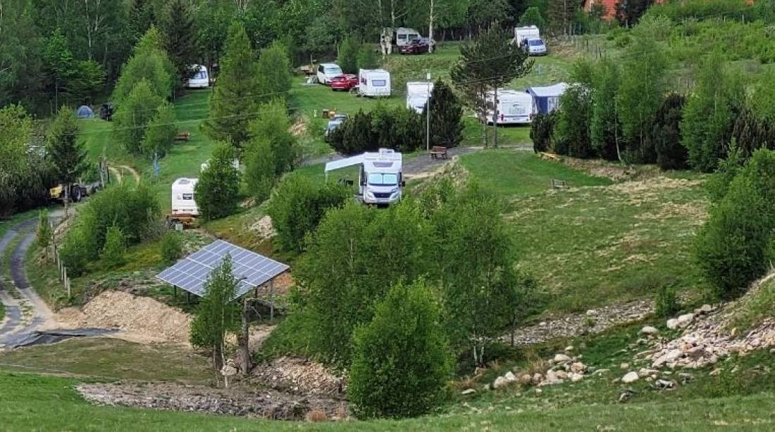 CAMPING POD OPALEŃCEM — Sítio de acampamento in Świeradów-Zdrój