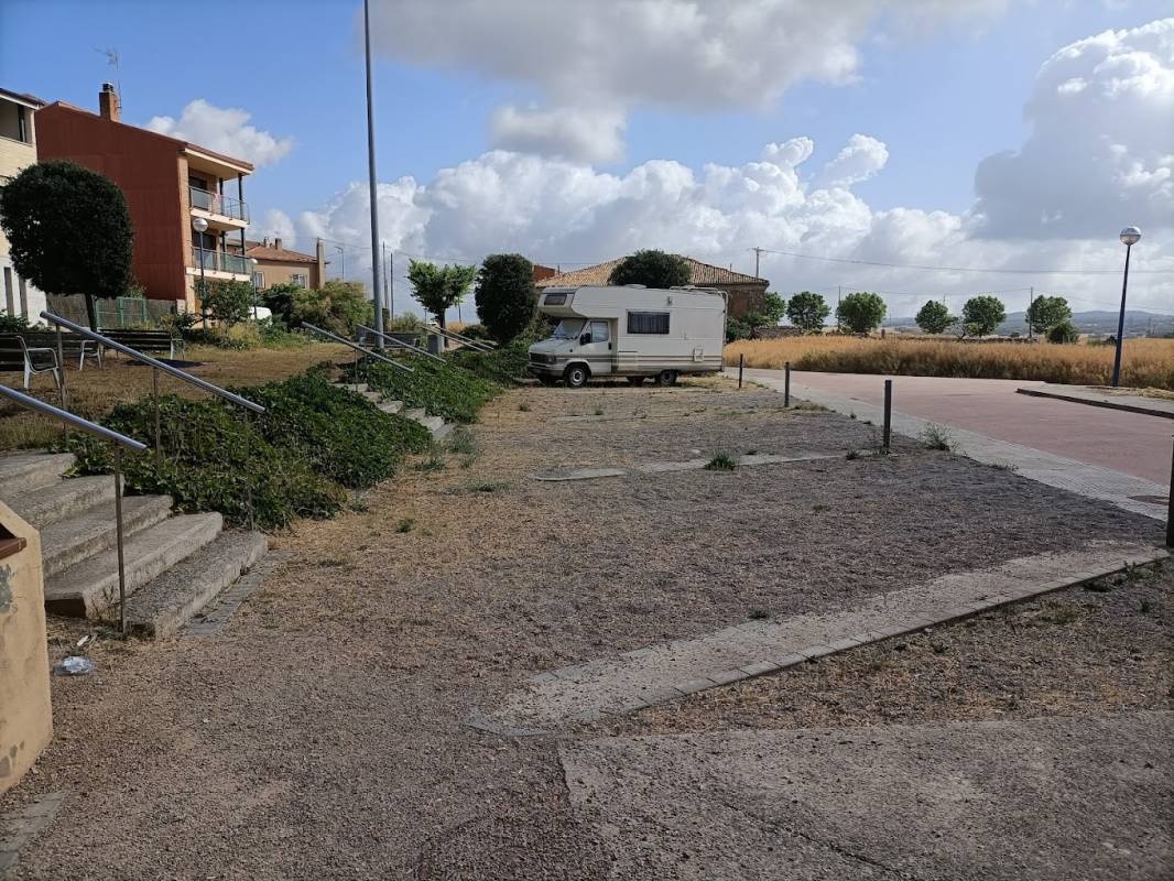 Área de Autocaravanas Catalana Calaf — Bobilplass in Calaf