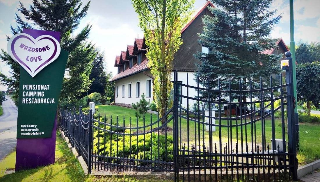 Wrzosowe Love | Pensjonat | Restauracja | Pole kamperowe | Pole Namiotowe — Kemping in Raciąż