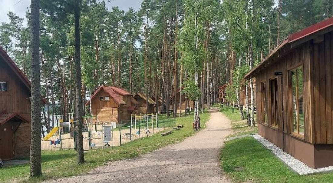 Ośrodek wypoczynkowy Gdańskiej Stoczni Remontowej — Kamp yeri in 