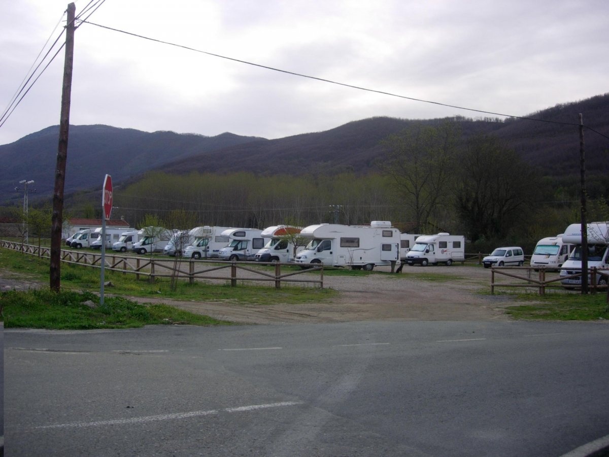 Stellplatz Jerte — Area di sosta in  Jerte