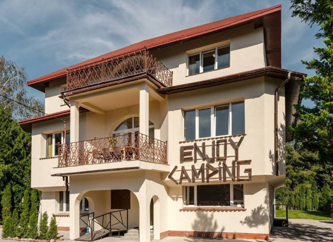 Enjoy! Camping in Town — Kamp yeri in Mysiadło