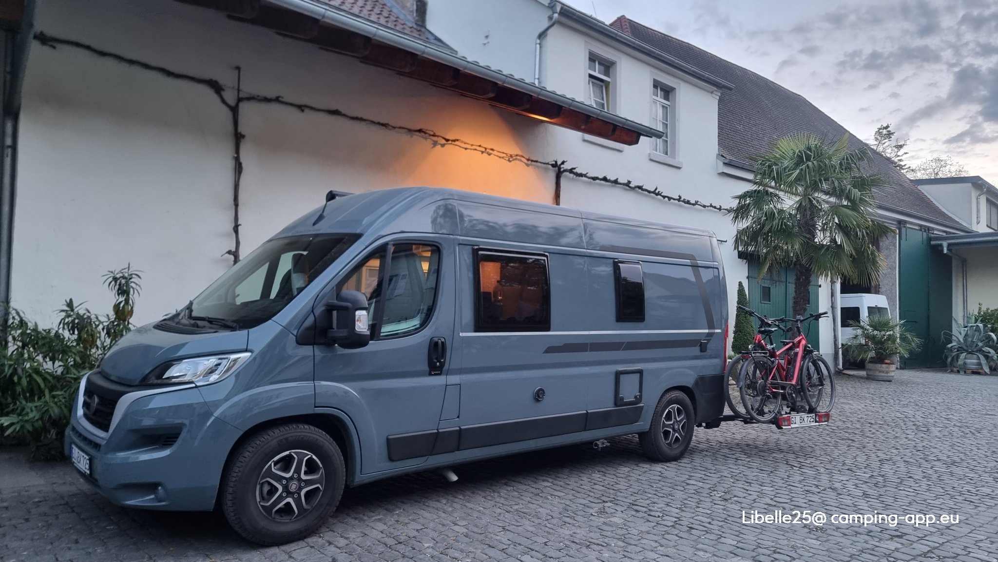 Stellplatz am Weingut & Gästehaus Bernhard Räder — Vinařství in Flomborn