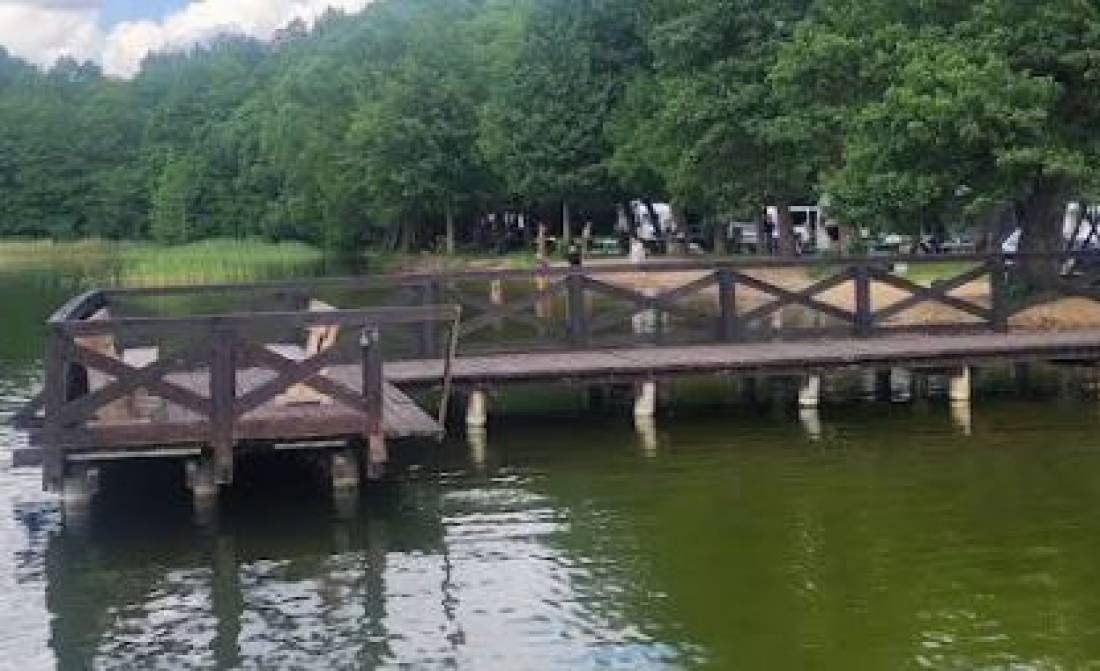 Plaza Kownatki — Cámping in Kozłowo