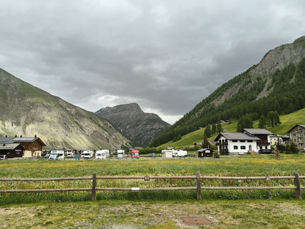 camping Manuetto — 露营车营地 in Livigno