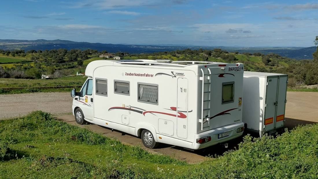 Stellplatz Cumbres Mayores — Campervan Site in  Cumbres Mayores