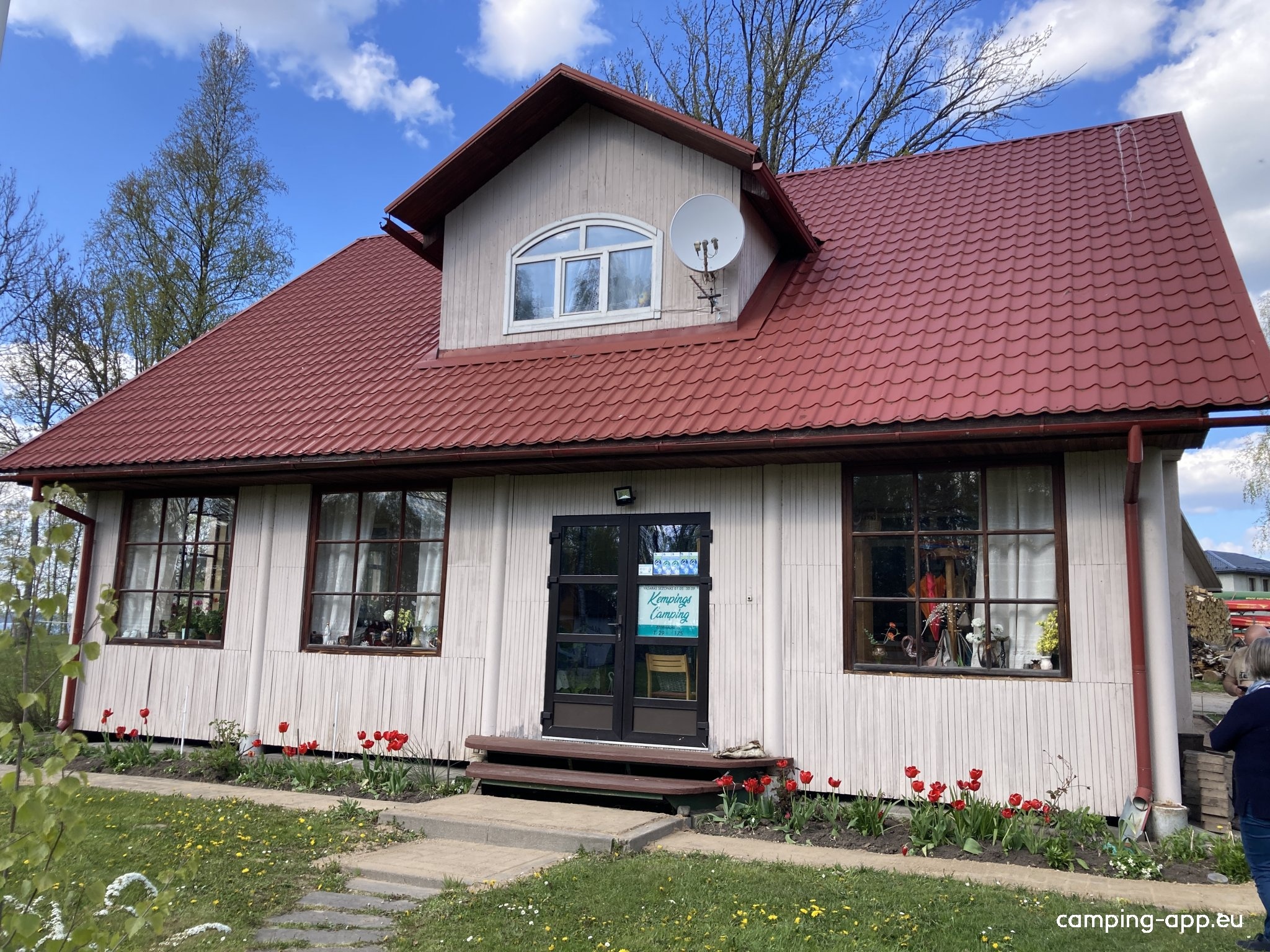 Camping Ezermalas — Cámping in Kolberģis