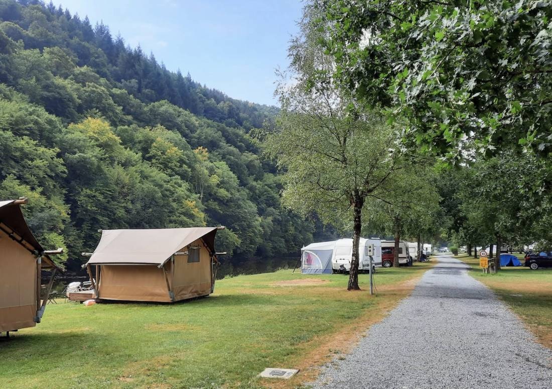 Camping Le Prahay — Campingplatz in Bouillon