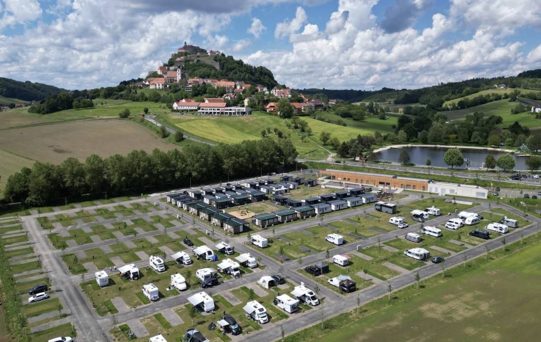 Camping Resort Riegersburg — Sítio de acampamento in Riegersburg