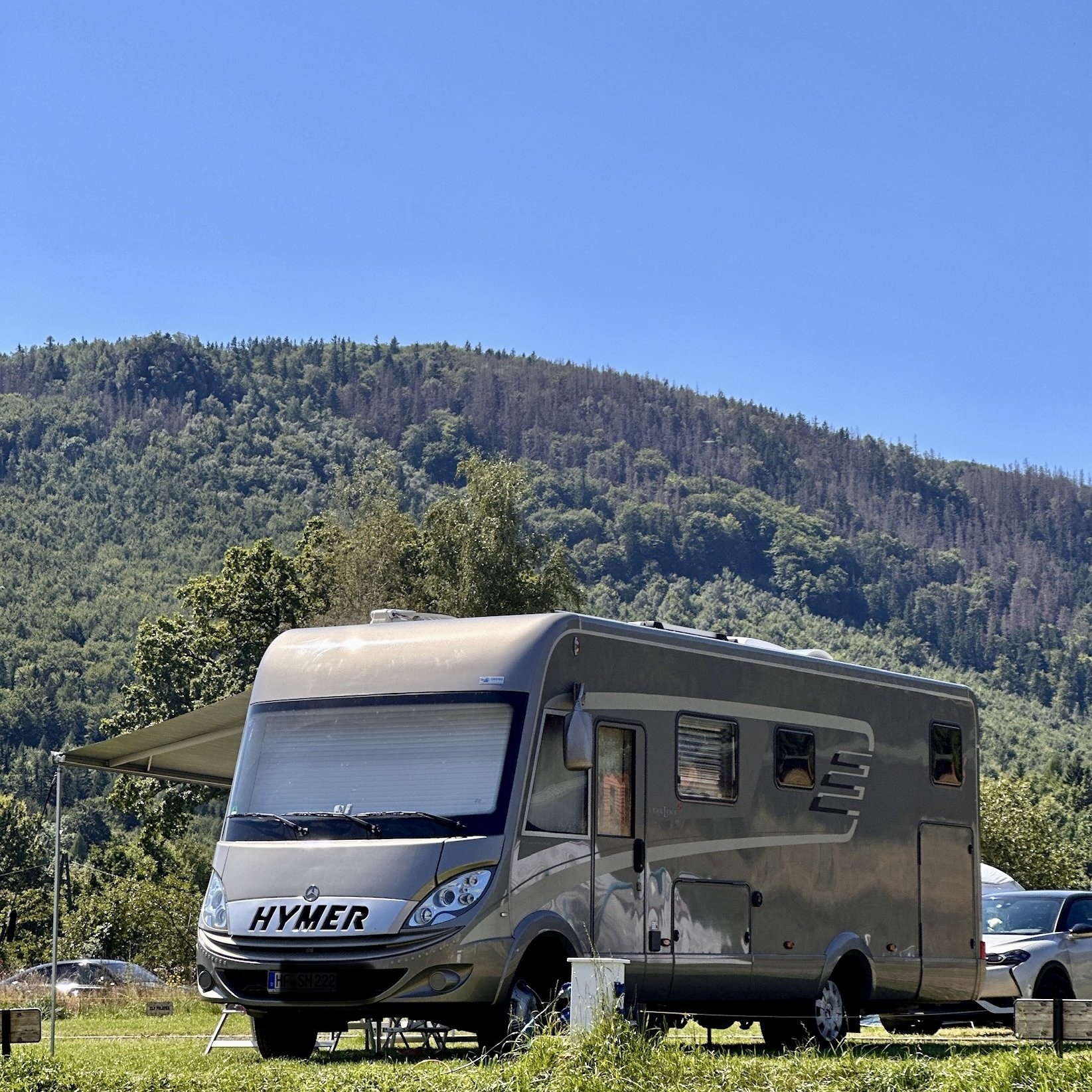 GÓRY STOŁOWE CAMP — Cámping in Radków