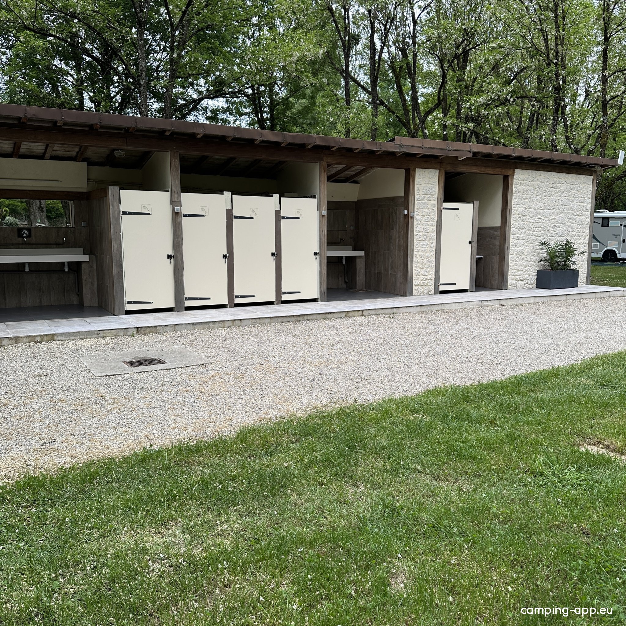 Bellerive Aveyron — Sítio de acampamento in Saint-Côme-d'Olt