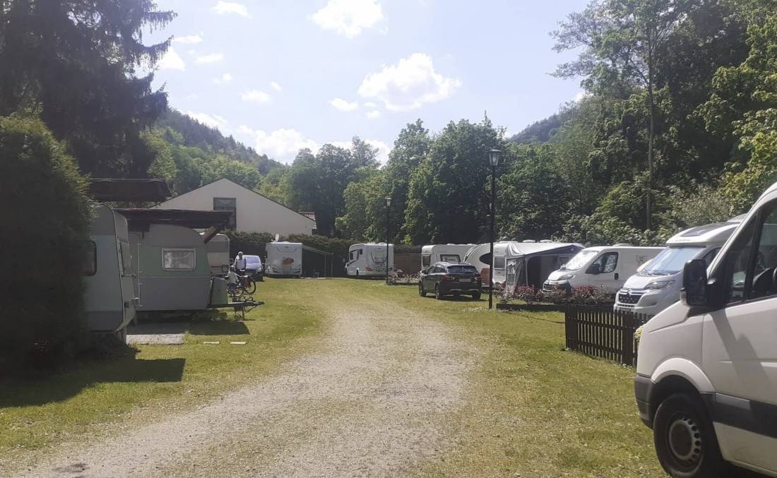 Campingplatz Schwarzatal — Campingplass in Bad Blankenburg