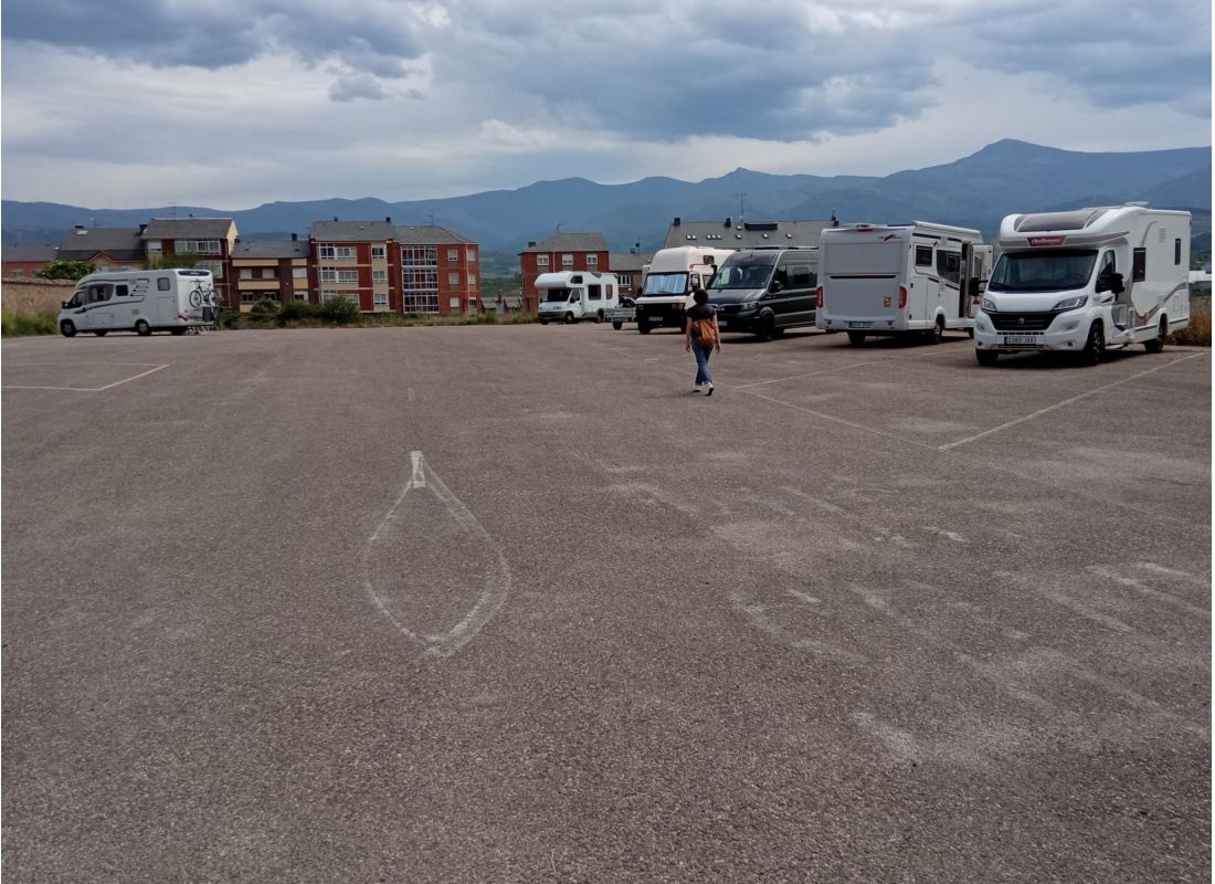 Stellplatz Ponferrada — Karavan Sitesi in  Ponferrada