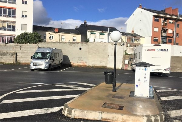 Stellplatz Ponferrada — Karavan Sitesi in  Ponferrada