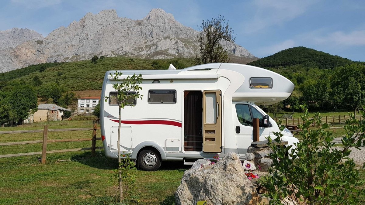 Stellplatz Posada de Valdeón — Area di sosta in  Posada de Valdeón