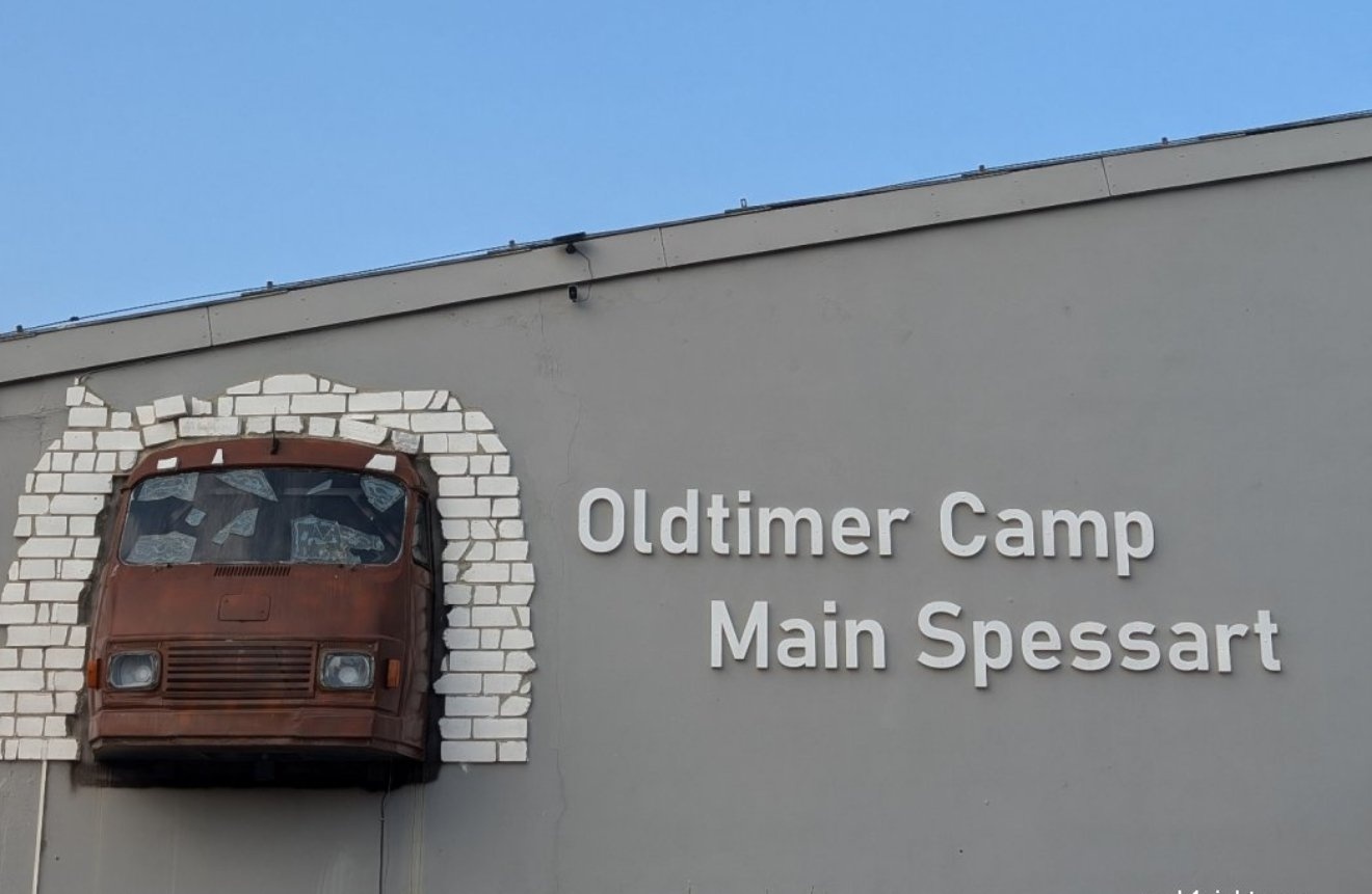 Oldtimer Camp Spessart — 露营车营地 in Collenberg
