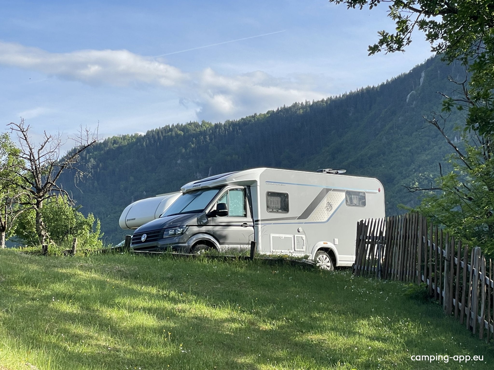 Auto Kamp Kljajevića - Tara Bridge View — Karavan Sitesi in Đurđevića Tara