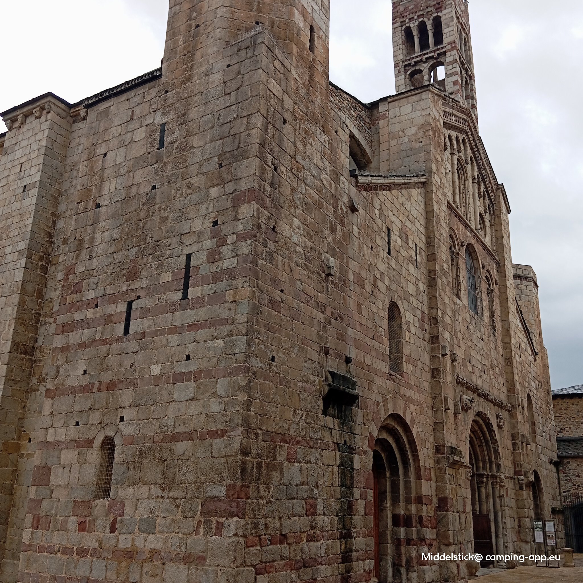 Stellplatz La Seu d'Urgell — Fotoğraf 2