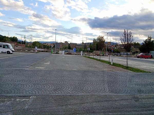 Stellplatz La Seu d'Urgell — Photo 2