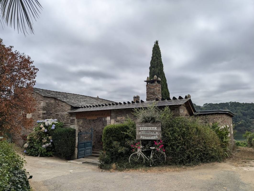 Casa Rural Santa Mariña — Campingplatz in Portomarín