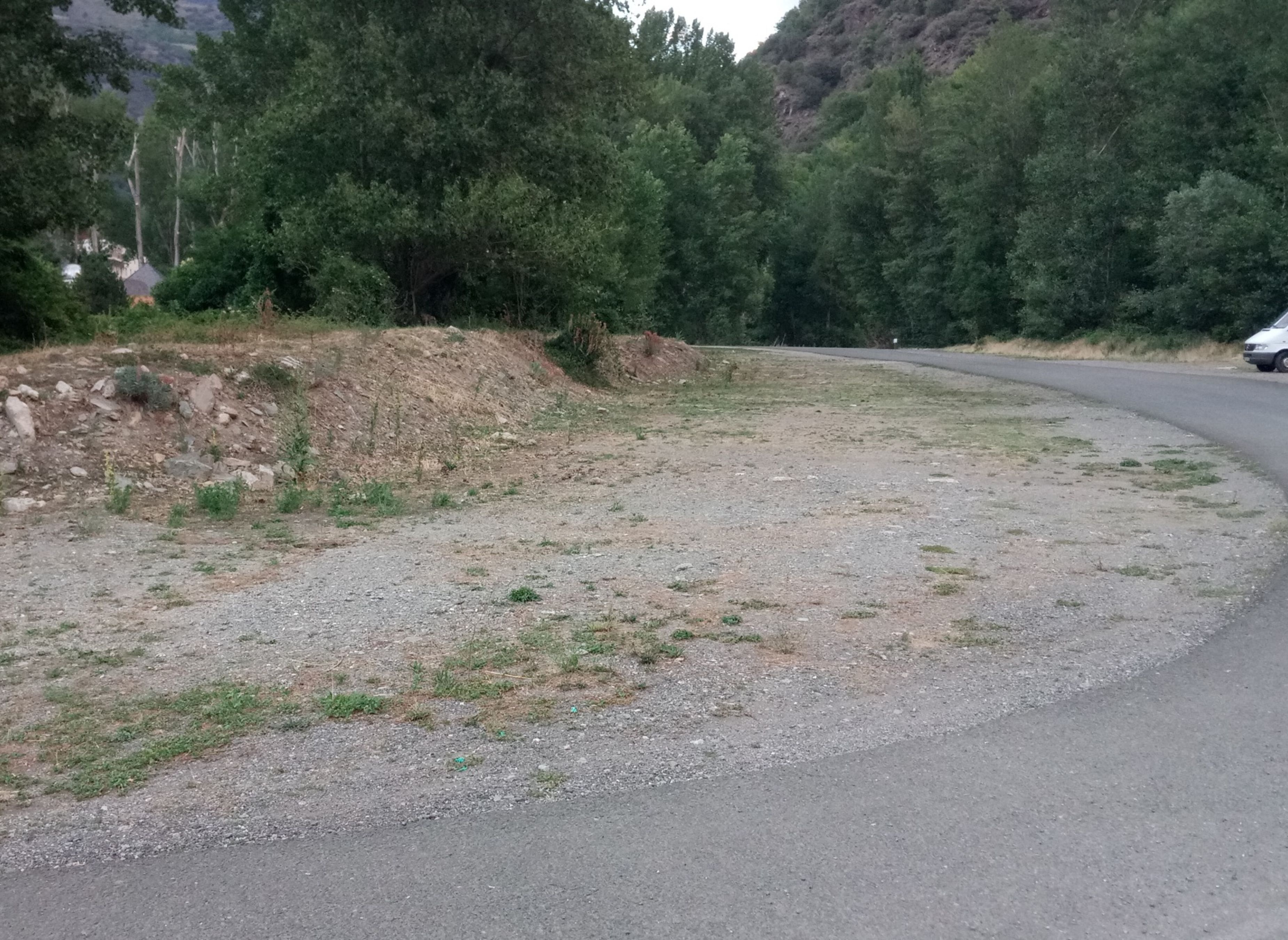 Àrea Autocaravanes — Ställplats in  Rialp