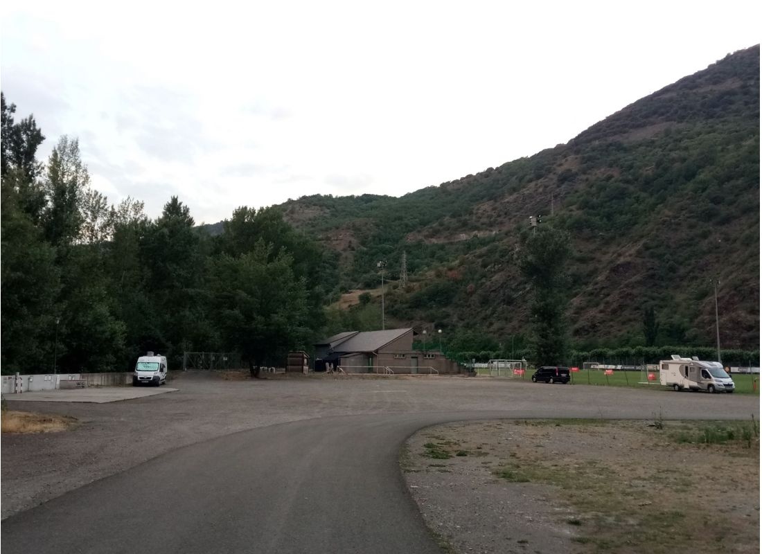 Àrea Autocaravanes — Ställplats in  Rialp