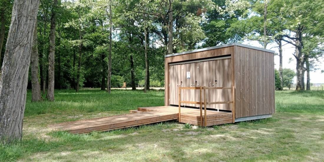 Camping de mon Village de Sepmes — Campervan Site in Sepmes