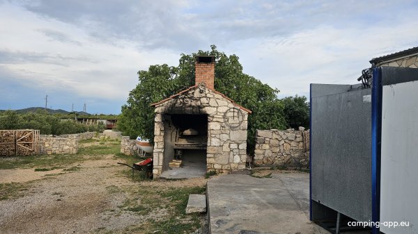 Banovi Dvori Camp — Fotoğraf 2