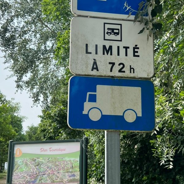 Parking para Autocaravanas — Photo 2