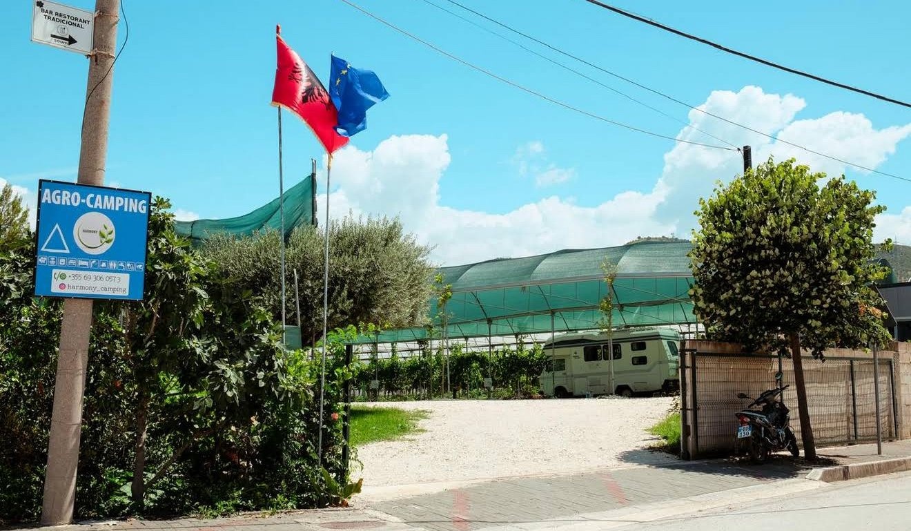Agro Camping Harmony — Bobilplass in Berat