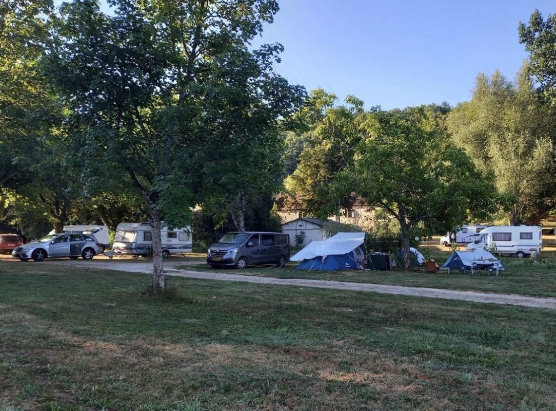 Camping Le Sorbier — Campingplats in Montignac-Lascaux