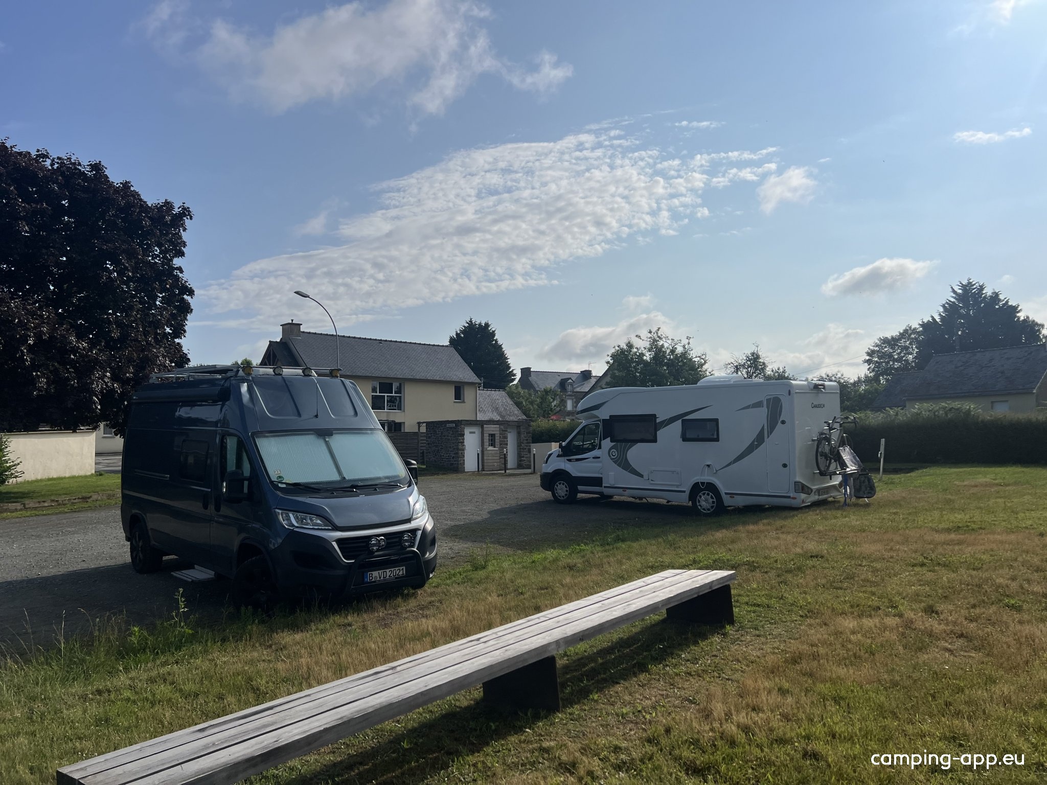 Stellplatz Saint-Solen — Camperplads in Lanvallay