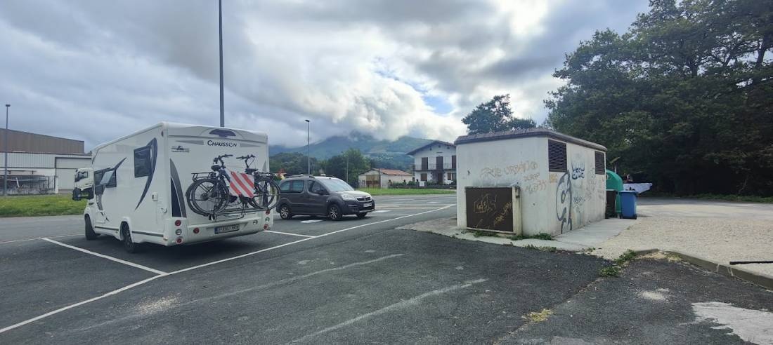 Stellplatz Arizcun — Area Autocaravanas in Arizcun