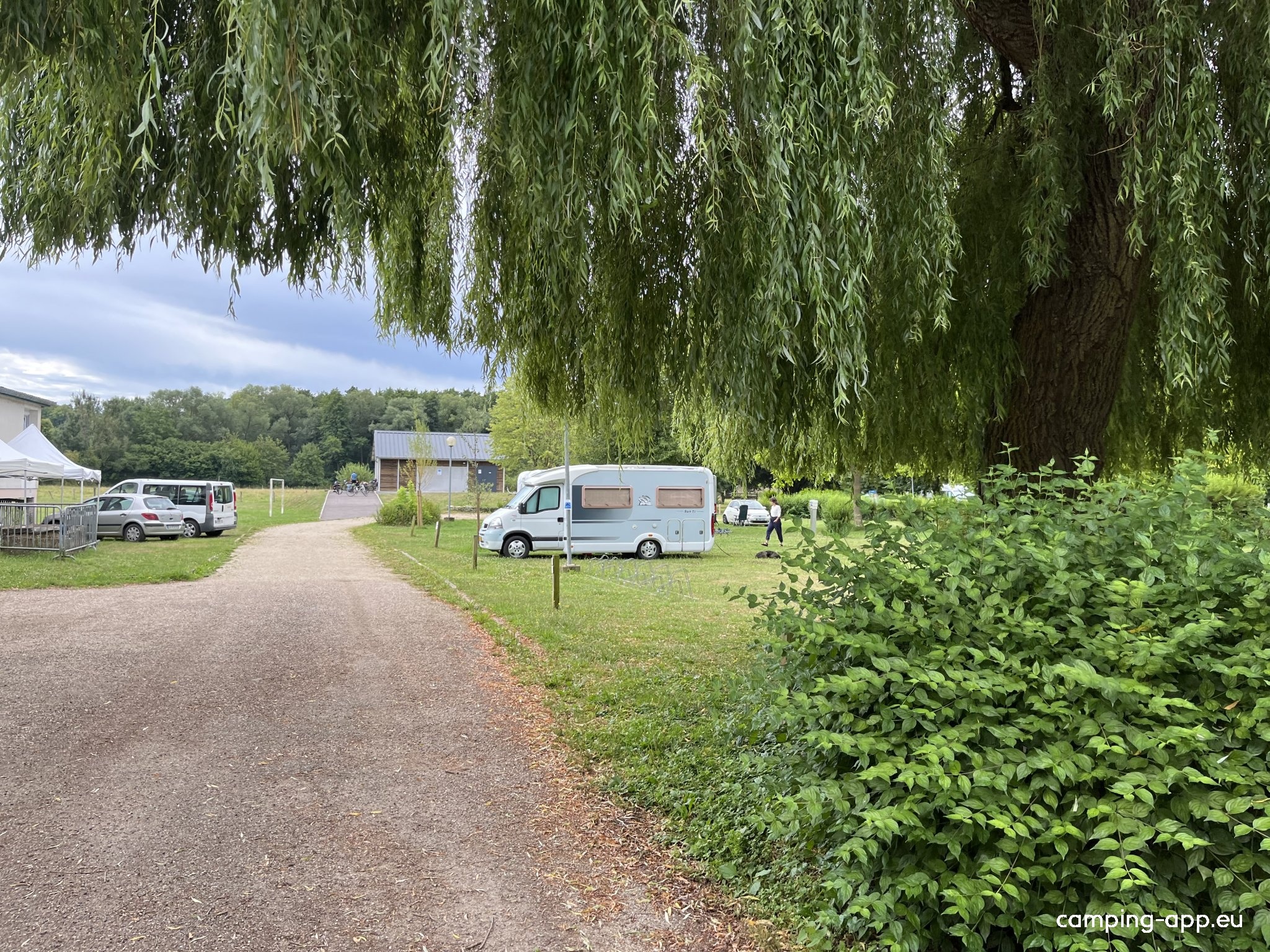 Camping Base de Plain Air — Camping in Saint-Mihiel