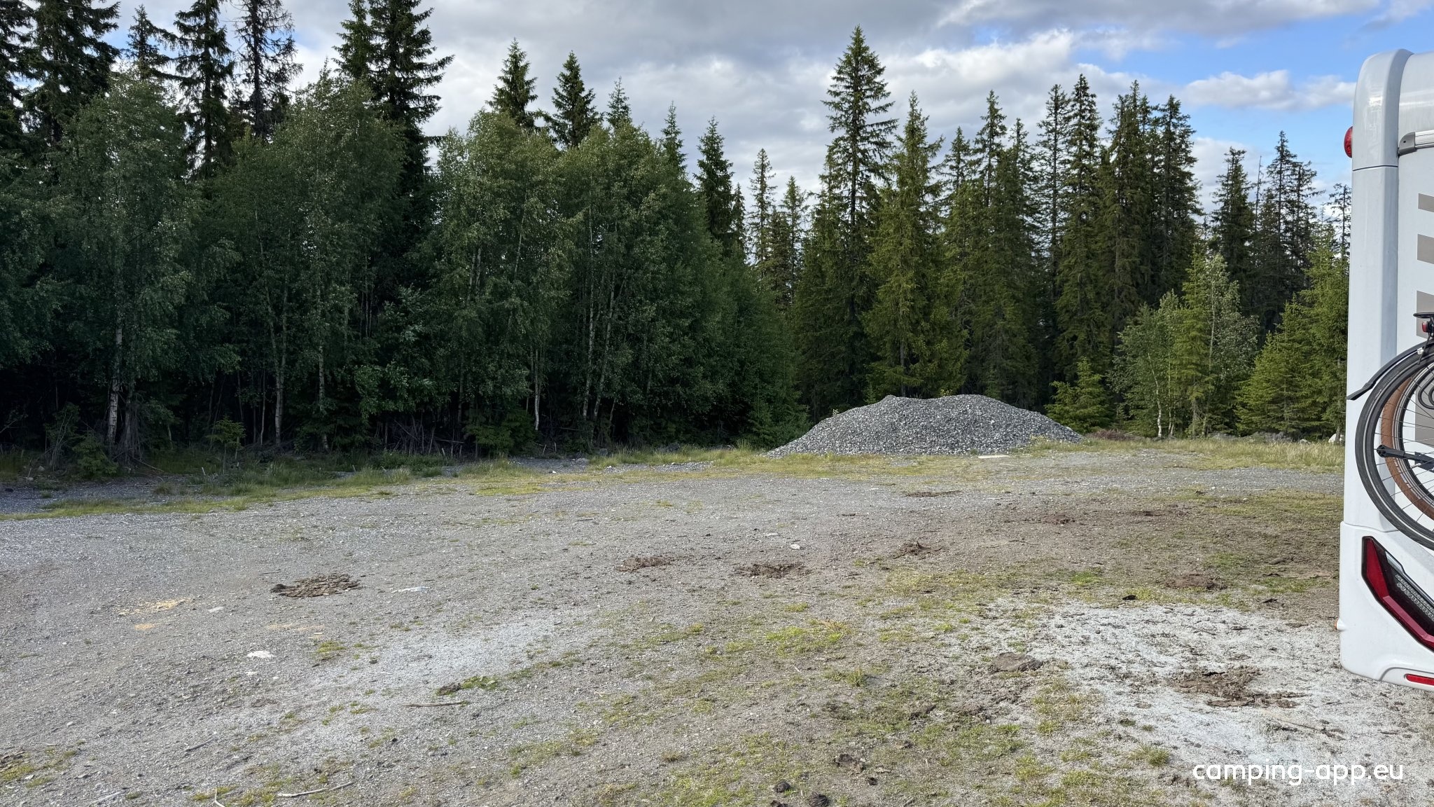 Parkplatz Hedalslinna — Public Parking in Sør-Aurdal
