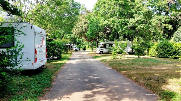 Stellplatz Saint-Benoît — Photo 6