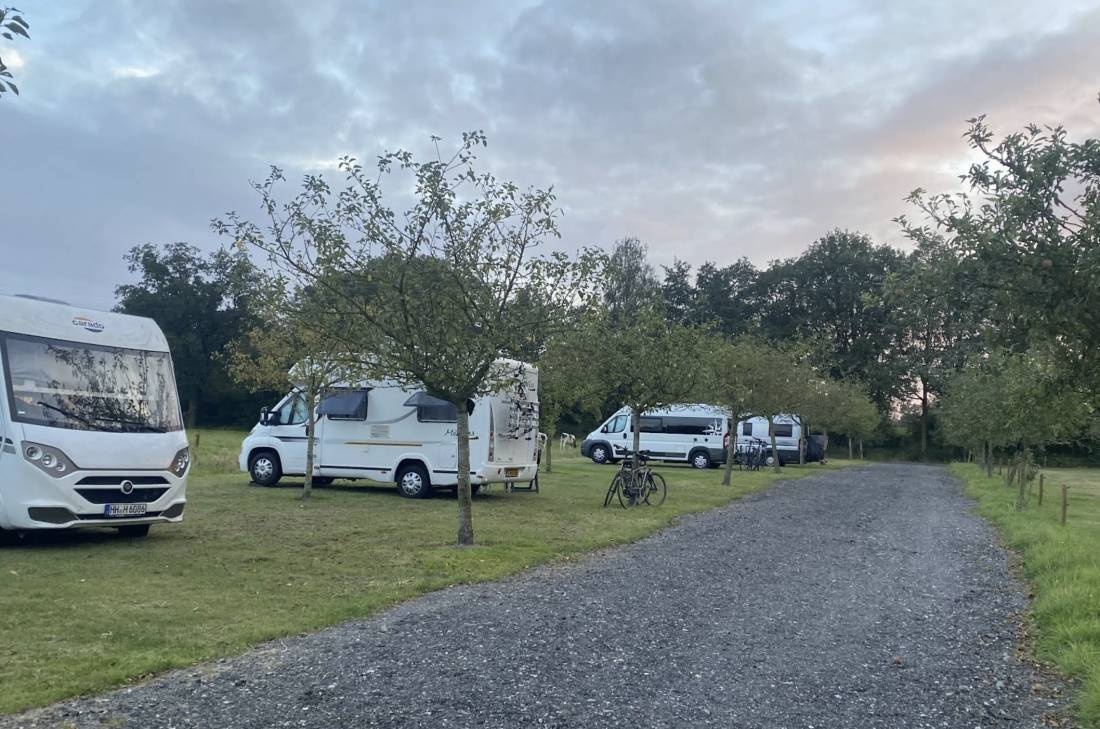 Buitenplaats Ureterp — Camperplaats in Ureterp