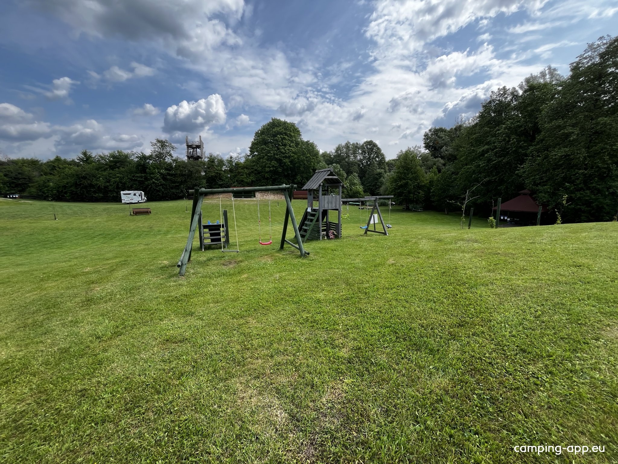 Pole namiotowe Żelazny Most — Kemping in Ukta