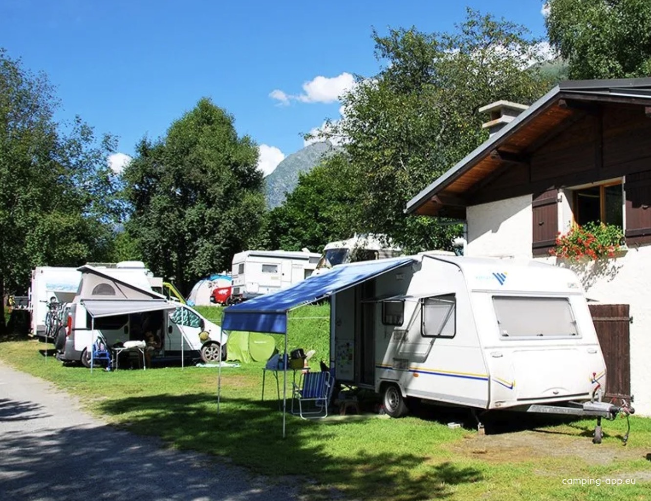 Camping Les Arolles ** — Campingplass in Chamonix-Mont-Blanc