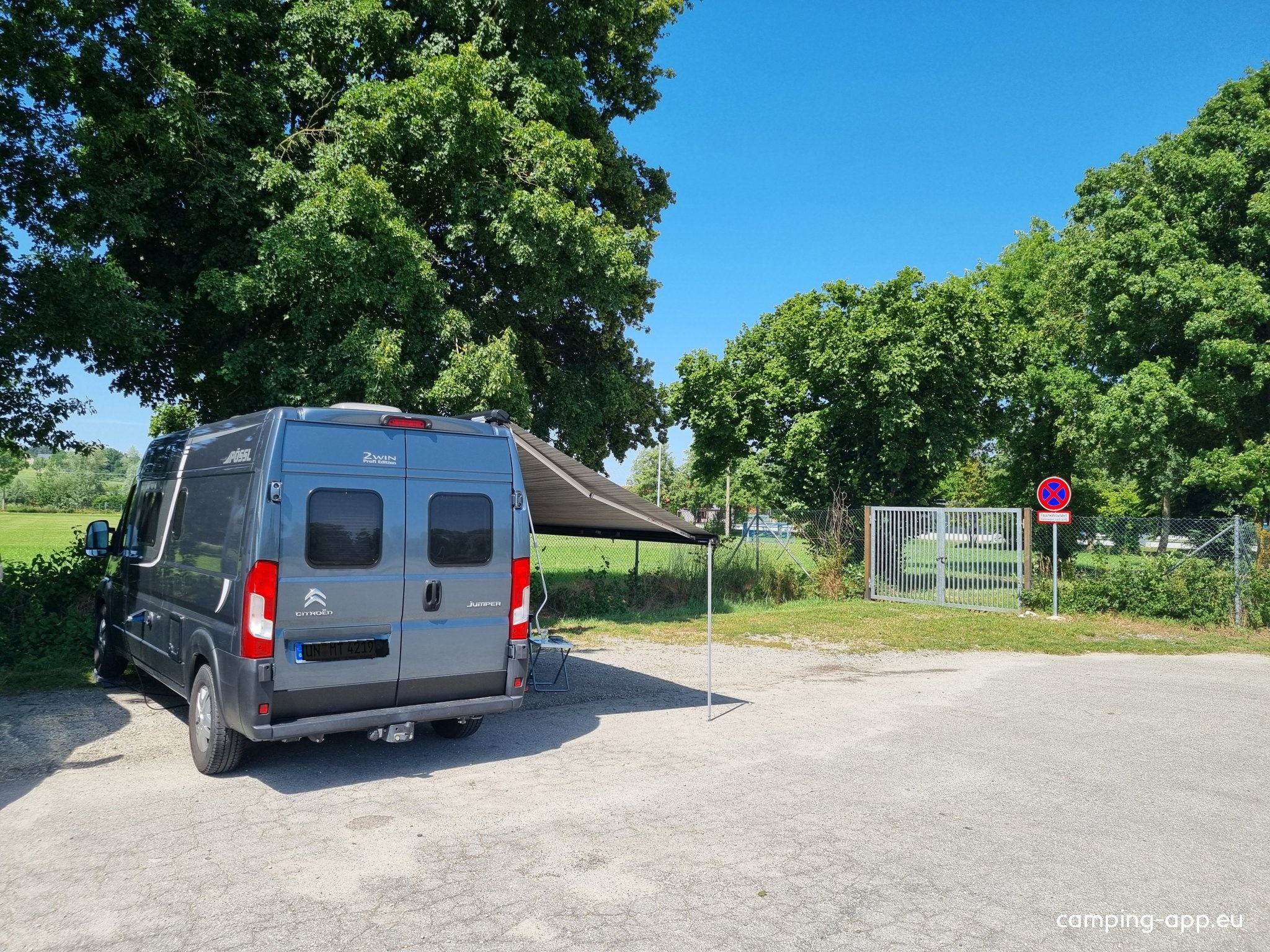 Stellplatz Frontenhausen — Sp. parking dla kamperów in Frontenhausen