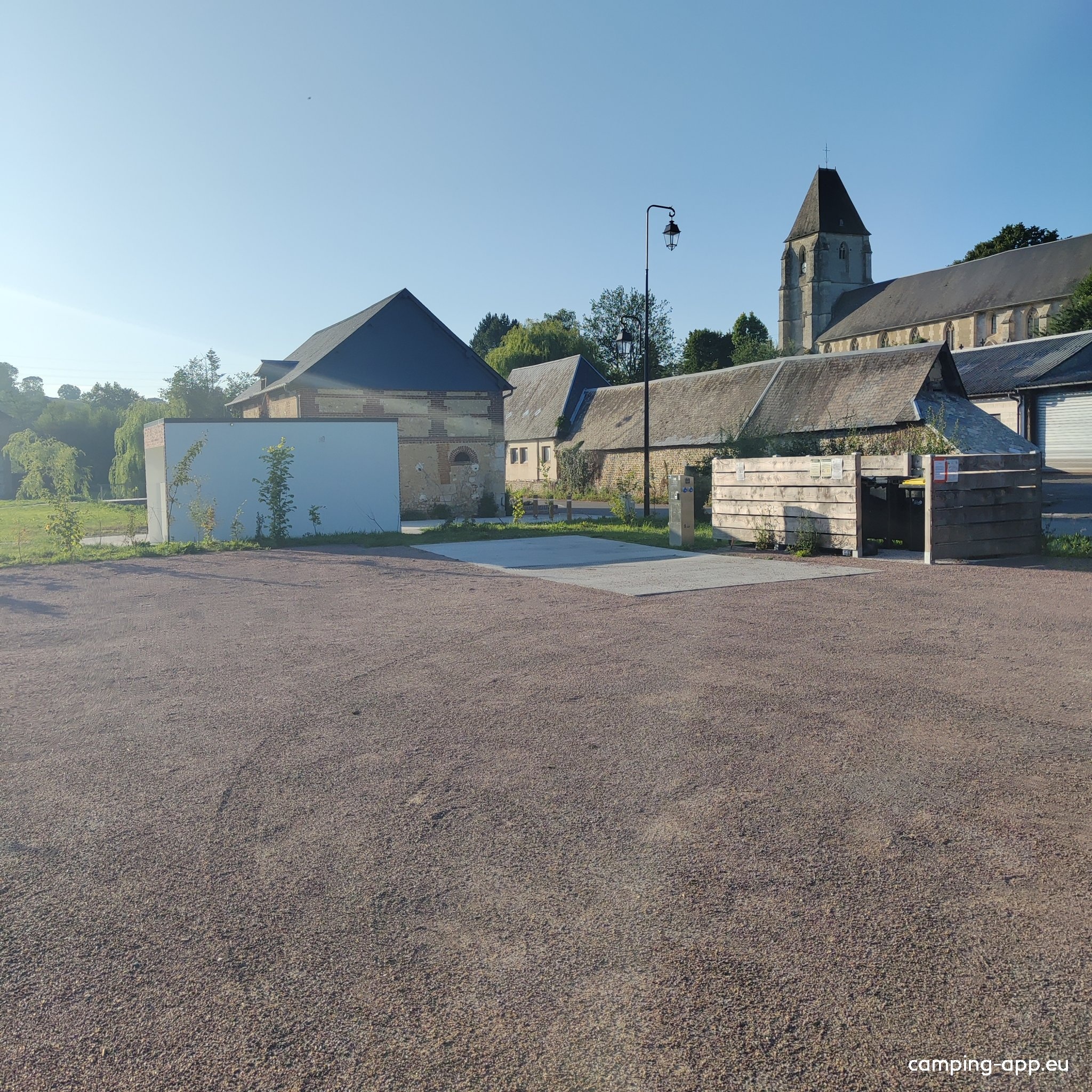 Stellplatz Blangy-le-Château — Sítio para autocaravanas in Blangy-le-Château