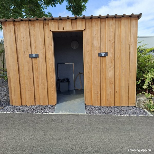 Fron Farm Country Holiday Park — Photo 3
